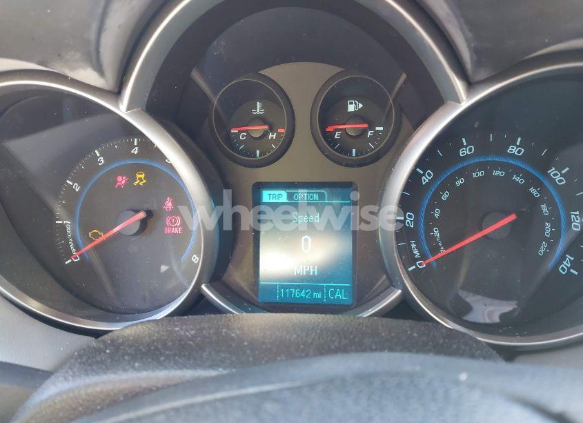 Photo 7 of 2015 Chevrolet Cruze LS AUTO (VIN 1G1PA5SH9F7130704)