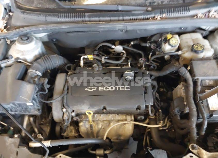 Photo 10 of 2015 Chevrolet Cruze LS AUTO (VIN 1G1PA5SH9F7166814)