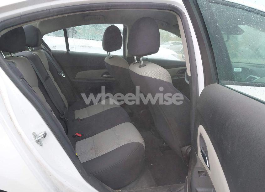 Photo 8 of 2013 Chevrolet Cruze LS AUTO (VIN 1G1PA5SHXD7144642)