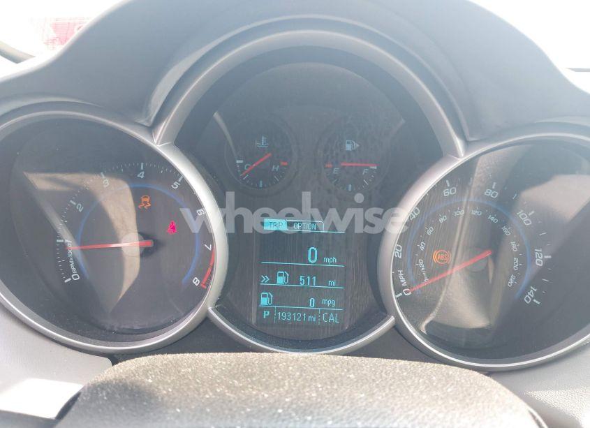 Photo 7 of 2013 Chevrolet Cruze LS AUTO (VIN 1G1PA5SHXD7151963)