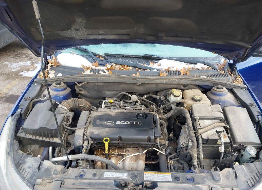 Photo 10 of 2013 Chevrolet Cruze LS AUTO (VIN 1G1PA5SHXD7152711)