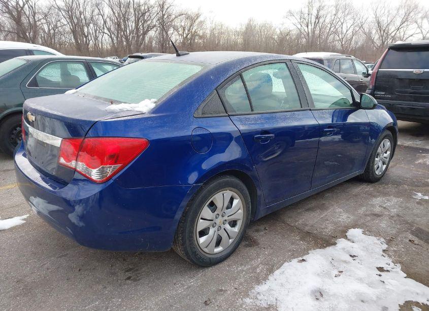 Photo 4 of 2013 Chevrolet Cruze LS AUTO (VIN 1G1PA5SHXD7152711)