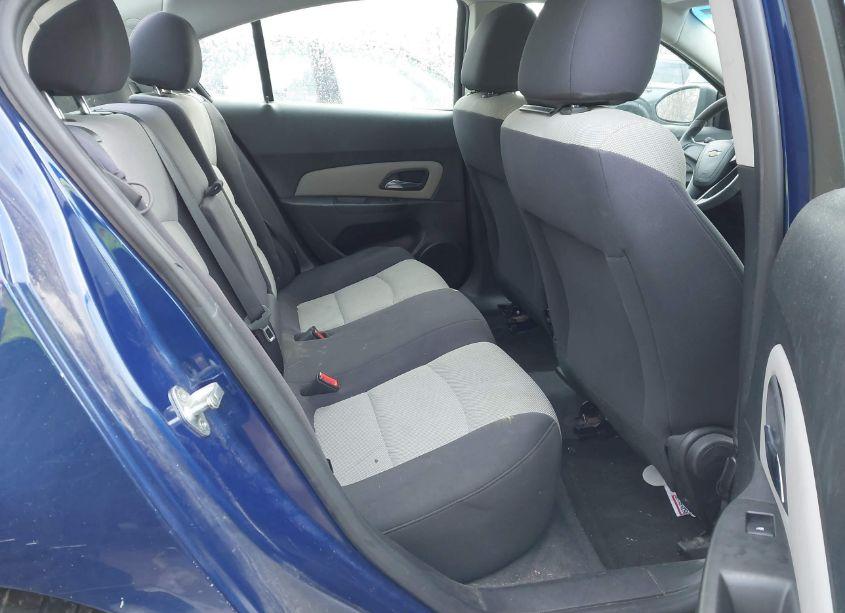 Photo 8 of 2013 Chevrolet Cruze LS AUTO (VIN 1G1PA5SHXD7152711)