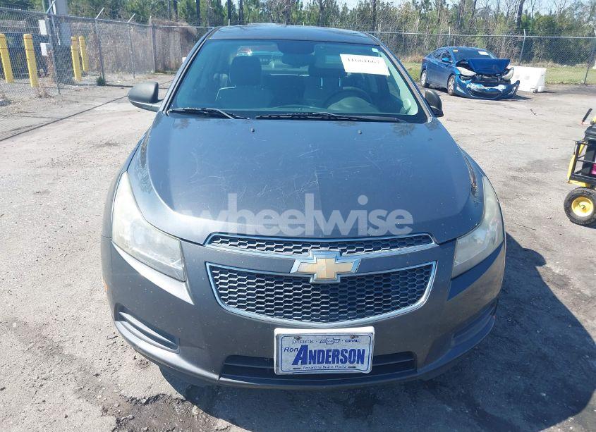 Photo 6 of 2013 Chevrolet Cruze LS AUTO (VIN 1G1PA5SHXD7208579)