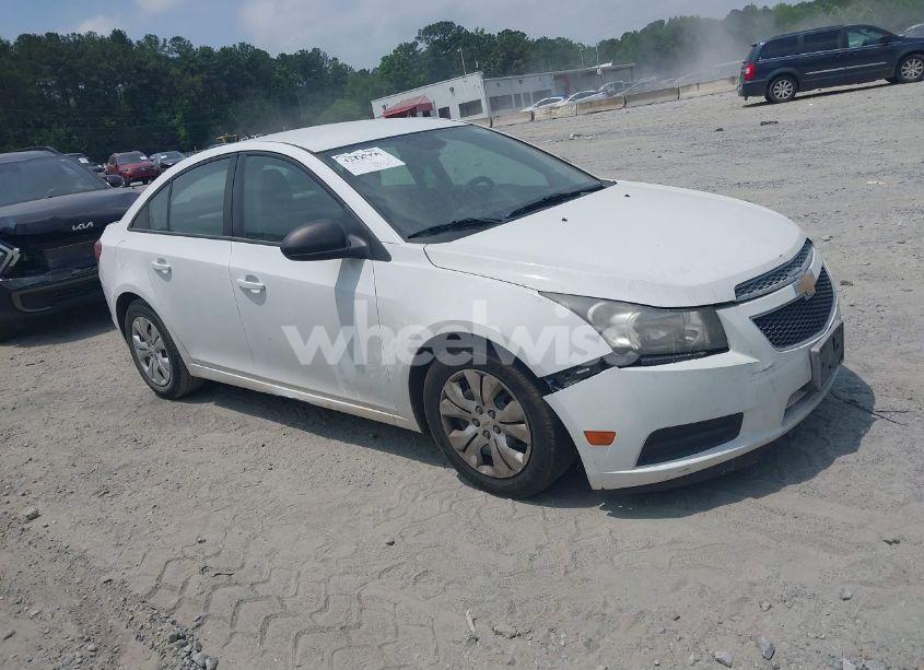 2013 Chevrolet Cruze LS AUTO (VIN 1G1PA5SHXD7210400) main photo