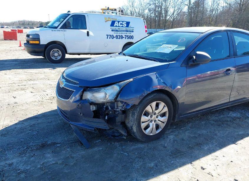 Photo 6 of 2013 Chevrolet Cruze LS AUTO (VIN 1G1PA5SHXD7217766)