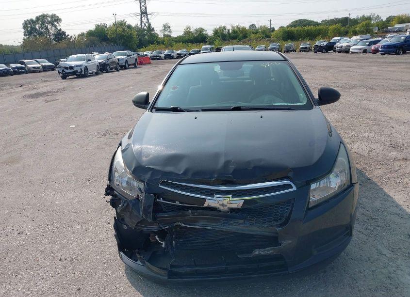 Photo 12 of 2013 Chevrolet Cruze LS AUTO (VIN 1G1PA5SHXD7310402)