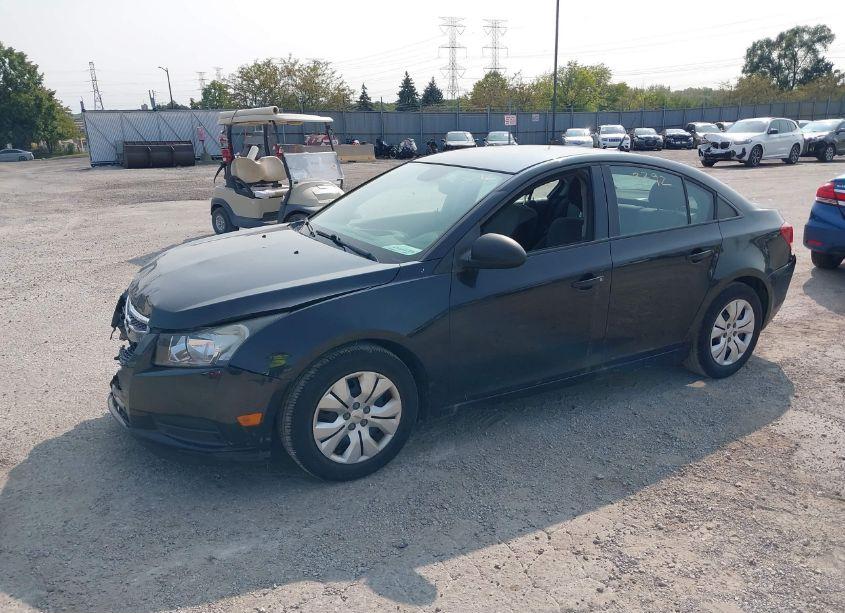 Photo 2 of 2013 Chevrolet Cruze LS AUTO (VIN 1G1PA5SHXD7310402)