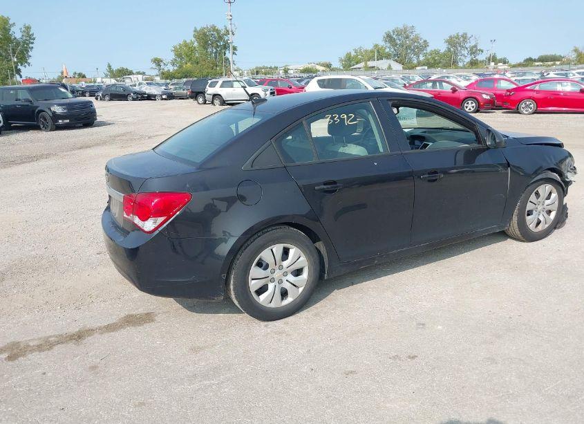 Photo 4 of 2013 Chevrolet Cruze LS AUTO (VIN 1G1PA5SHXD7310402)