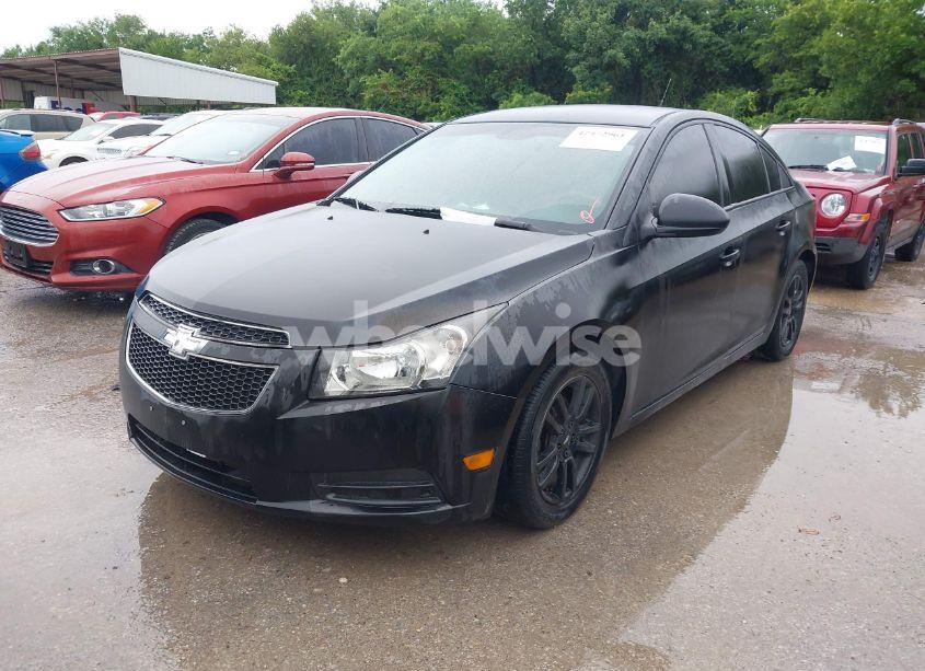 Photo 2 of 2014 Chevrolet Cruze LS AUTO (VIN 1G1PA5SHXE7147140)