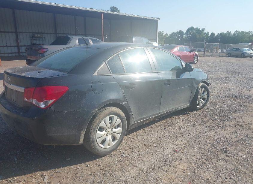 Photo 4 of 2014 Chevrolet Cruze LS AUTO (VIN 1G1PA5SHXE7173477)