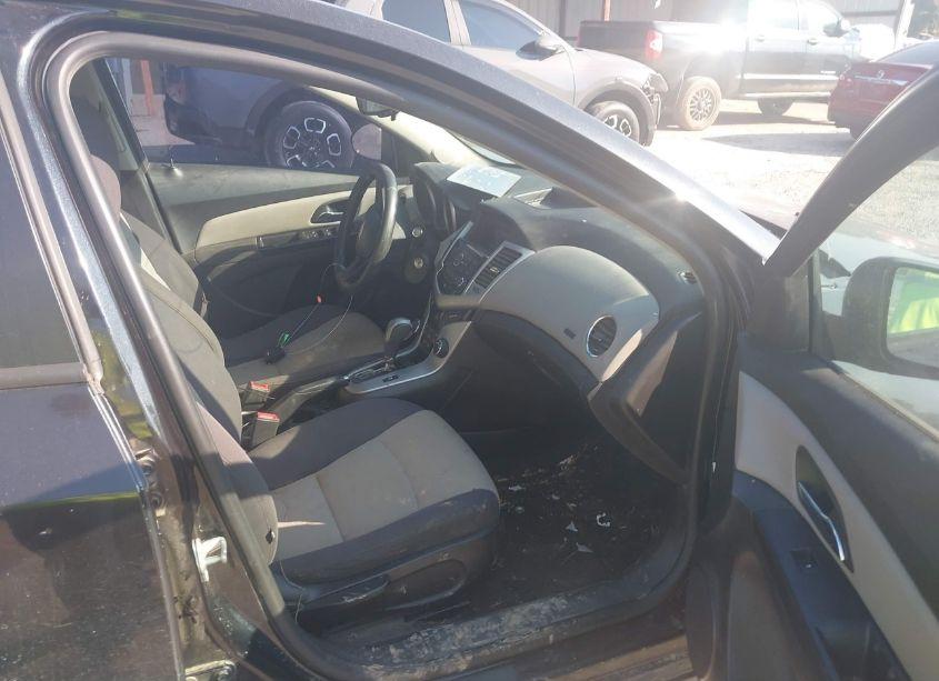 Photo 5 of 2014 Chevrolet Cruze LS AUTO (VIN 1G1PA5SHXE7173477)