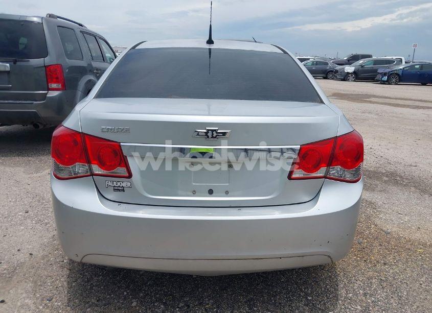 Photo 14 of 2014 Chevrolet Cruze LS AUTO (VIN 1G1PA5SHXE7190358)