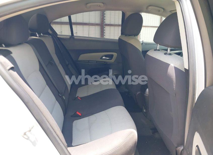 Photo 8 of 2014 Chevrolet Cruze LS AUTO (VIN 1G1PA5SHXE7190358)