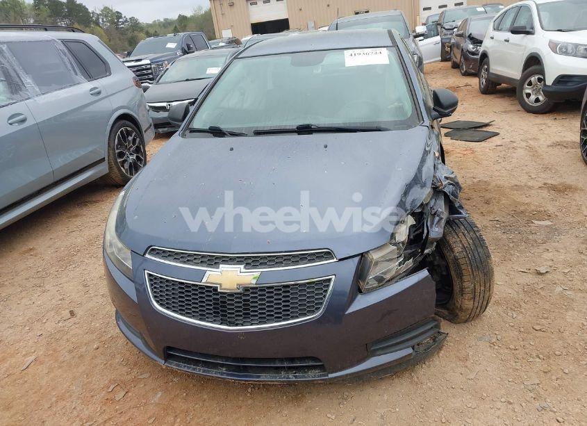Photo 12 of 2014 Chevrolet Cruze LS AUTO (VIN 1G1PA5SHXE7190912)