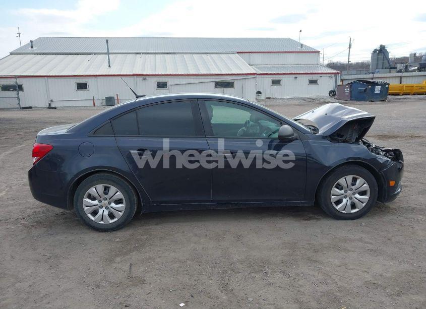Photo 13 of 2014 Chevrolet Cruze LS AUTO (VIN 1G1PA5SHXE7210933)