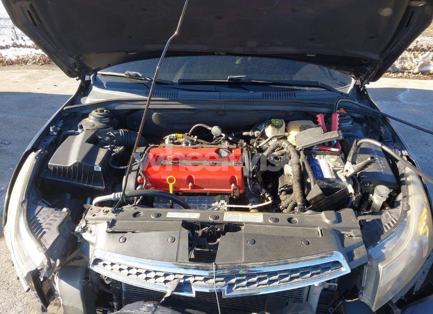 Photo 10 of 2014 Chevrolet Cruze LS AUTO (VIN 1G1PA5SHXE7231703)