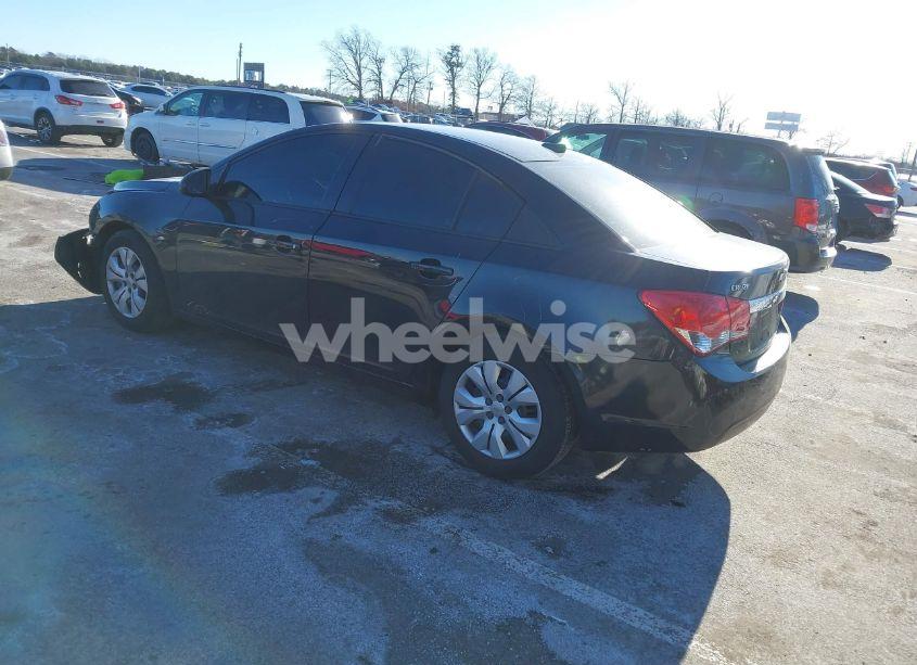 Photo 3 of 2014 Chevrolet Cruze LS AUTO (VIN 1G1PA5SHXE7231703)