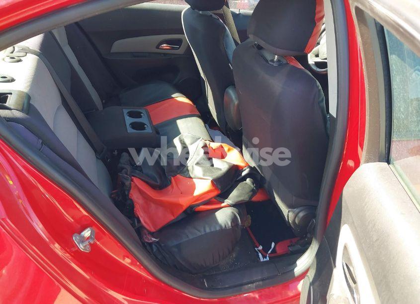 Photo 8 of 2014 Chevrolet Cruze LS AUTO (VIN 1G1PA5SHXE7253930)