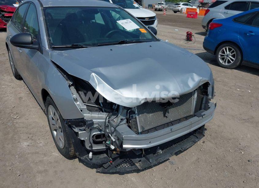 Photo 6 of 2014 Chevrolet Cruze LS AUTO (VIN 1G1PA5SHXE7257475)