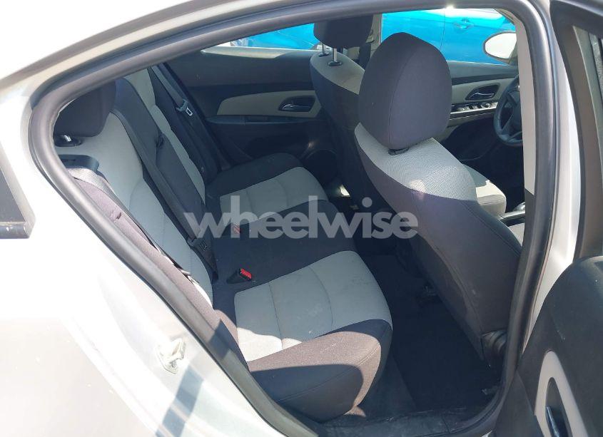 Photo 8 of 2014 Chevrolet Cruze LS AUTO (VIN 1G1PA5SHXE7257475)