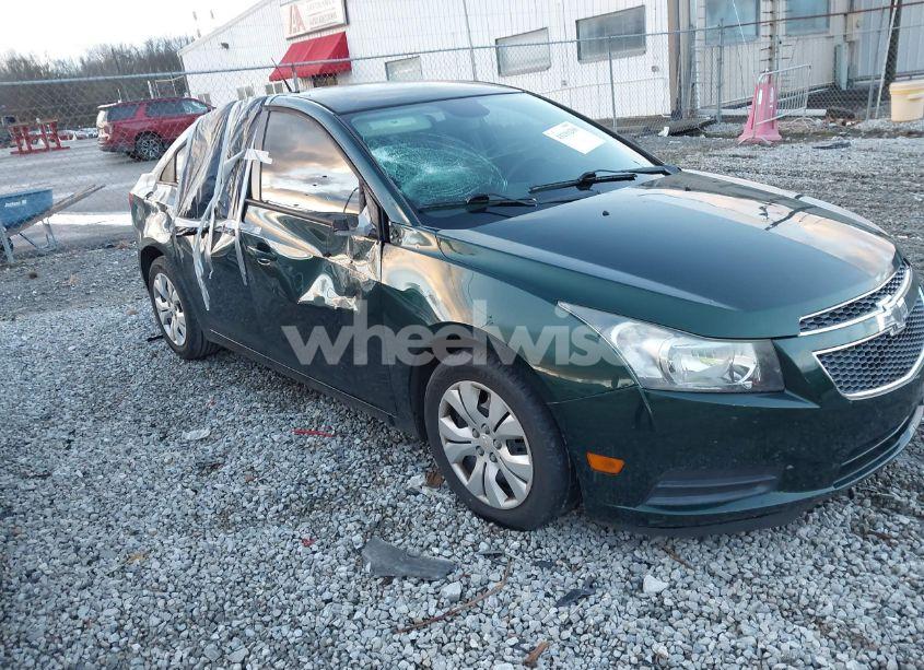 2014 Chevrolet Cruze LS (VIN 1G1PA5SHXE7282148) main photo