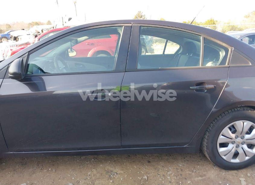 Photo 14 of 2014 Chevrolet Cruze LS AUTO (VIN 1G1PA5SHXE7336368)