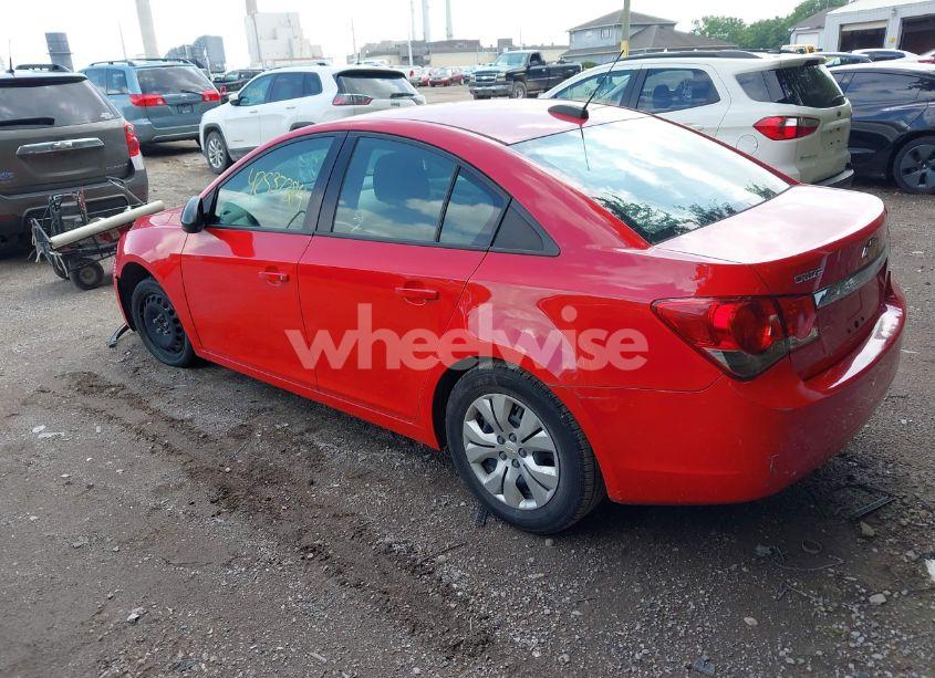 Photo 3 of 2015 Chevrolet Cruze LS AUTO (VIN 1G1PA5SHXF7112471)