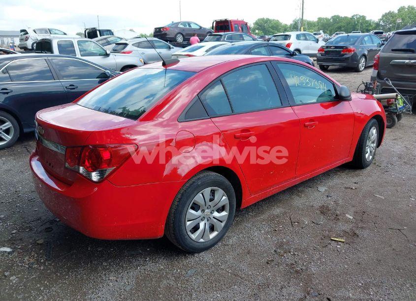 Photo 4 of 2015 Chevrolet Cruze LS AUTO (VIN 1G1PA5SHXF7112471)