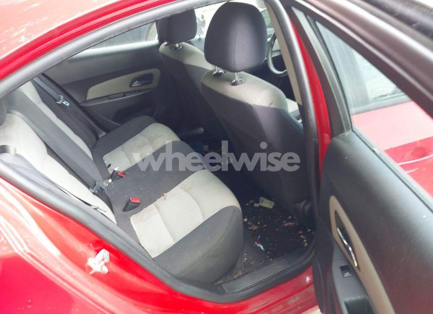 Photo 8 of 2015 Chevrolet Cruze LS AUTO (VIN 1G1PA5SHXF7112471)