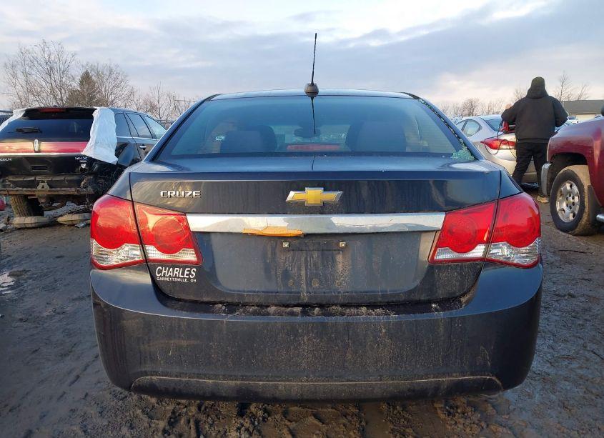 Photo 16 of 2015 Chevrolet Cruze LS AUTO (VIN 1G1PA5SHXF7130839)