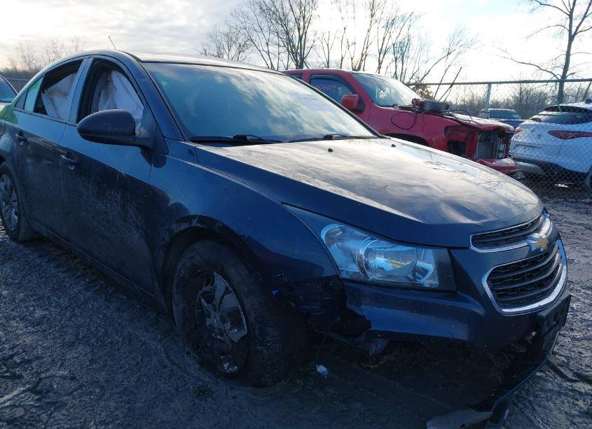 Photo 6 of 2015 Chevrolet Cruze LS AUTO (VIN 1G1PA5SHXF7130839)