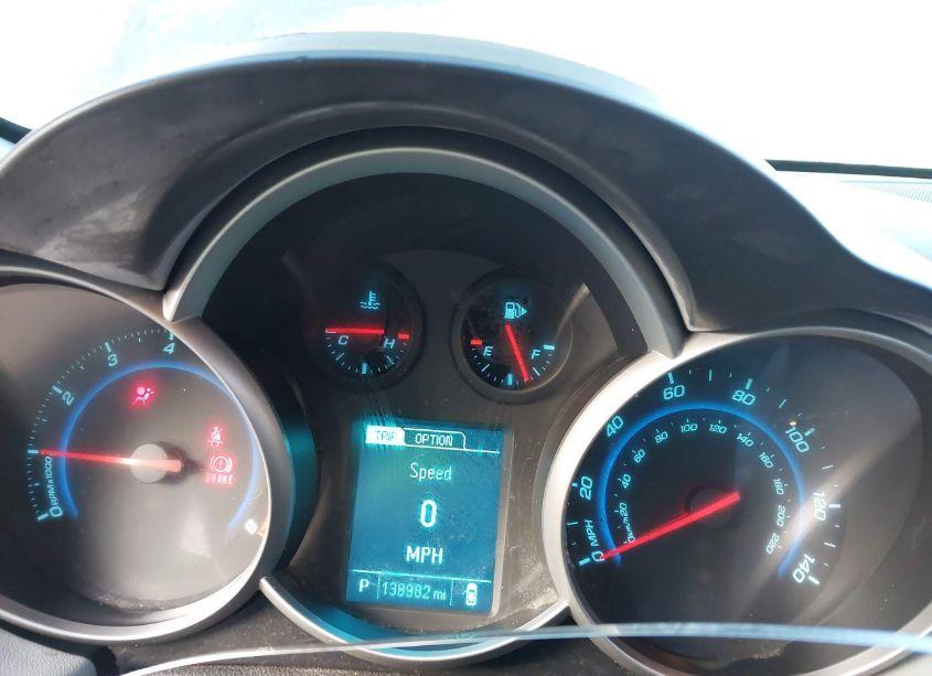 Photo 7 of 2015 Chevrolet Cruze LS AUTO (VIN 1G1PA5SHXF7130839)