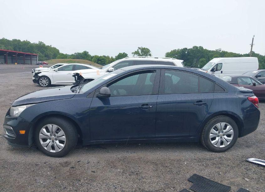 Photo 15 of 2015 Chevrolet Cruze LS AUTO (VIN 1G1PA5SHXF7193021)