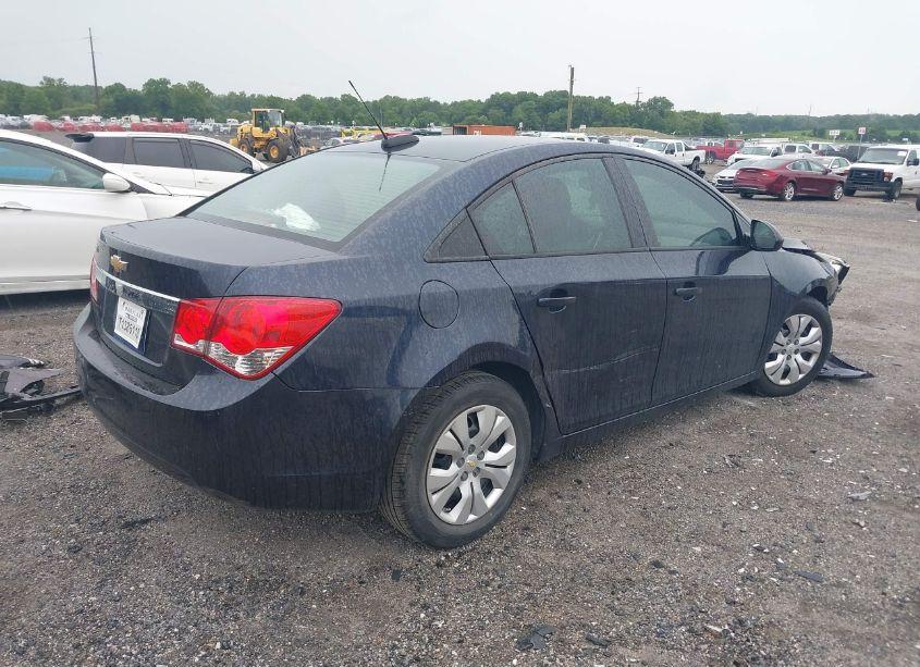 Photo 4 of 2015 Chevrolet Cruze LS AUTO (VIN 1G1PA5SHXF7193021)