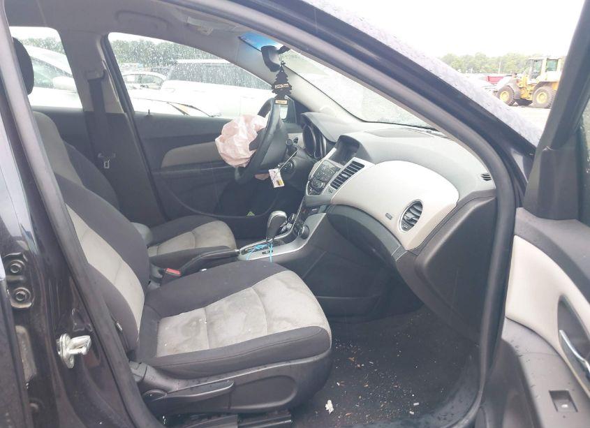 Photo 5 of 2015 Chevrolet Cruze LS AUTO (VIN 1G1PA5SHXF7193021)