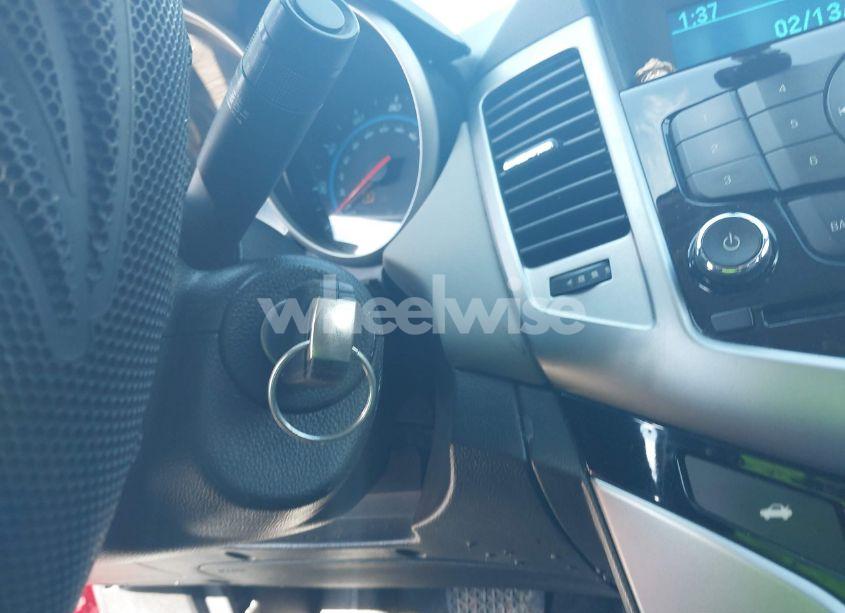 Photo 11 of 2015 Chevrolet Cruze LS AUTO (VIN 1G1PA5SHXF7195822)