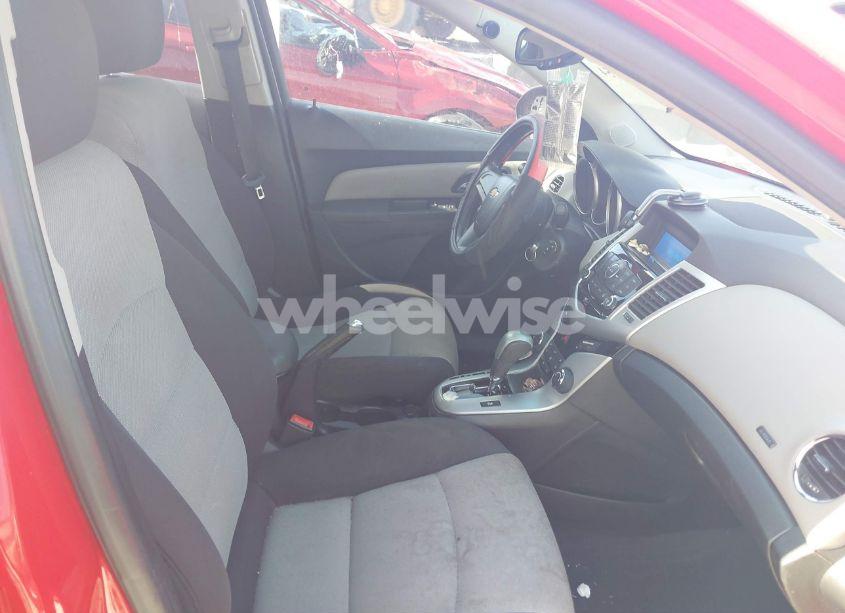 Photo 5 of 2015 Chevrolet Cruze LS AUTO (VIN 1G1PA5SHXF7195822)