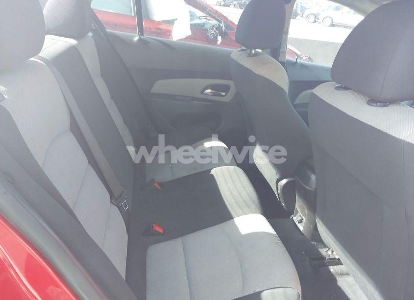 Photo 8 of 2015 Chevrolet Cruze LS AUTO (VIN 1G1PA5SHXF7195822)