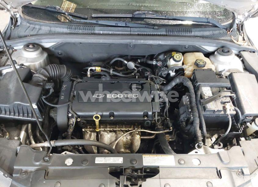 Photo 10 of 2015 Chevrolet Cruze LS AUTO (VIN 1G1PA5SHXF7202798)