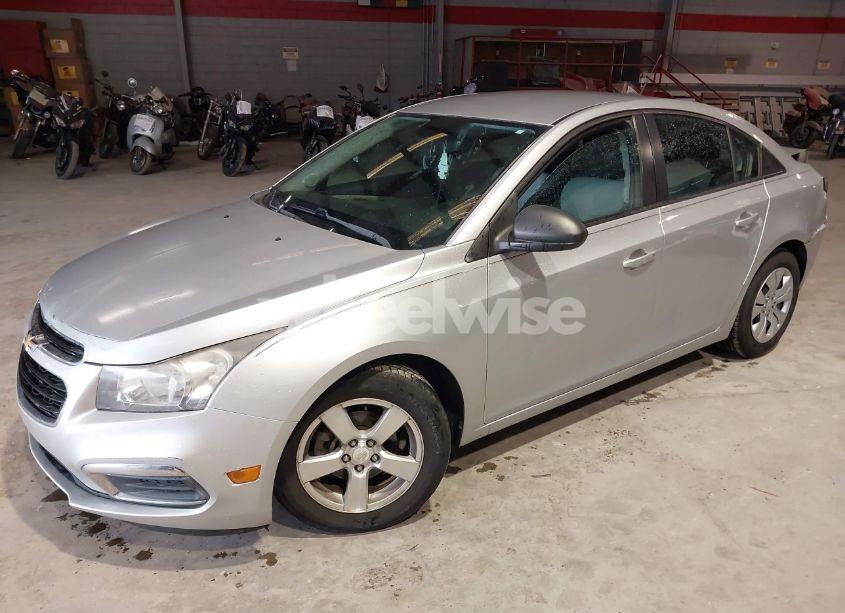 Photo 2 of 2015 Chevrolet Cruze LS AUTO (VIN 1G1PA5SHXF7202798)