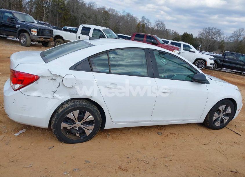Photo 13 of 2015 Chevrolet Cruze LS AUTO (VIN 1G1PA5SHXF7231072)