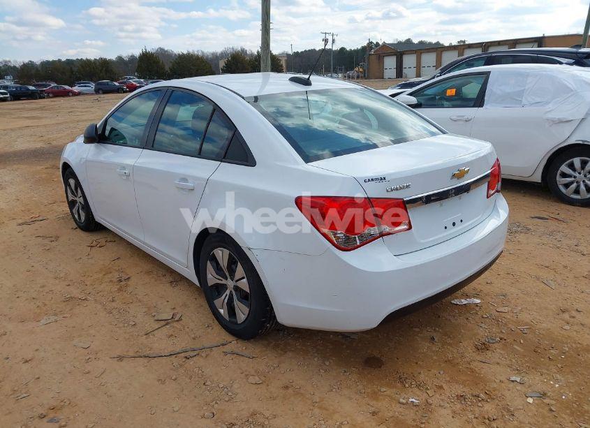 Photo 3 of 2015 Chevrolet Cruze LS AUTO (VIN 1G1PA5SHXF7231072)