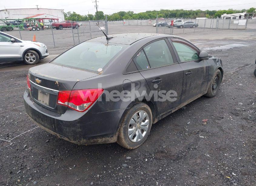 Photo 4 of 2014 Chevrolet Cruze LS MANUAL (VIN 1G1PB5SG1E7190169)