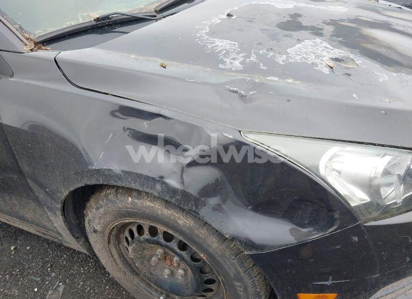 Photo 6 of 2014 Chevrolet Cruze LS MANUAL (VIN 1G1PB5SG1E7190169)