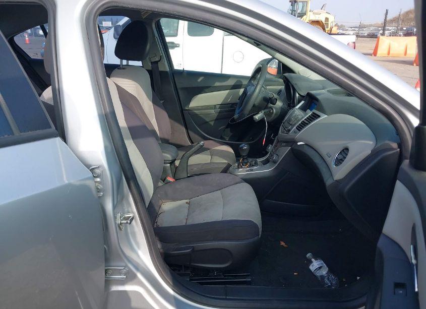 Photo 5 of 2013 Chevrolet Cruze LS MANUAL (VIN 1G1PB5SG3D7250127)