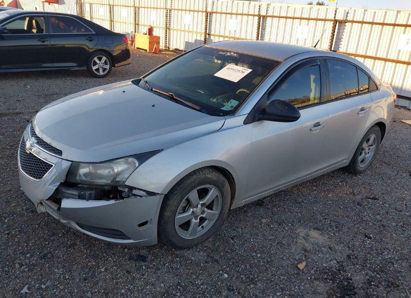 Photo 2 of 2014 Chevrolet Cruze LS MANUAL (VIN 1G1PB5SG4E7446417)