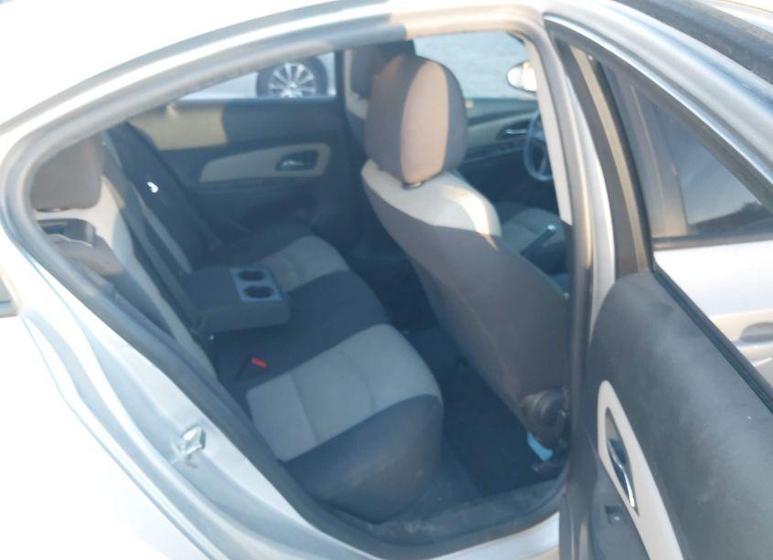 Photo 8 of 2014 Chevrolet Cruze LS MANUAL (VIN 1G1PB5SG4E7446417)