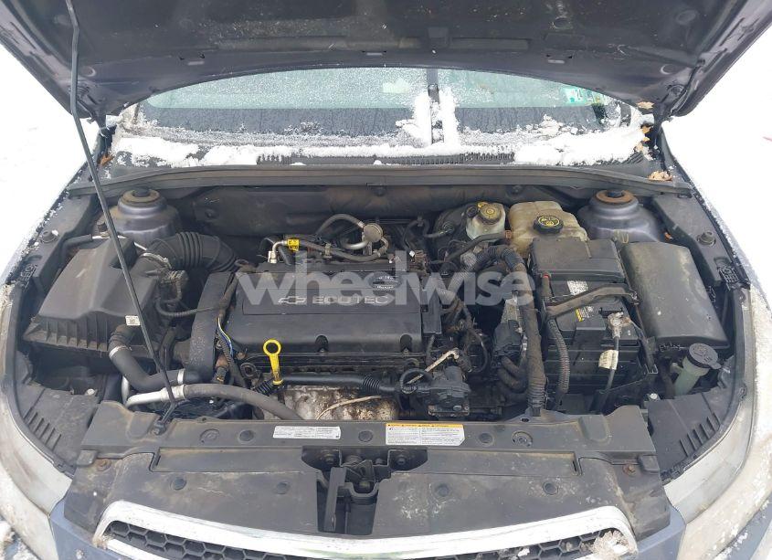 Photo 10 of 2013 Chevrolet Cruze LS MANUAL (VIN 1G1PB5SG5D7295456)