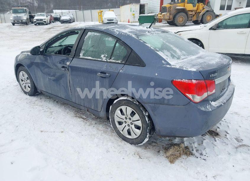 Photo 3 of 2013 Chevrolet Cruze LS MANUAL (VIN 1G1PB5SG5D7295456)